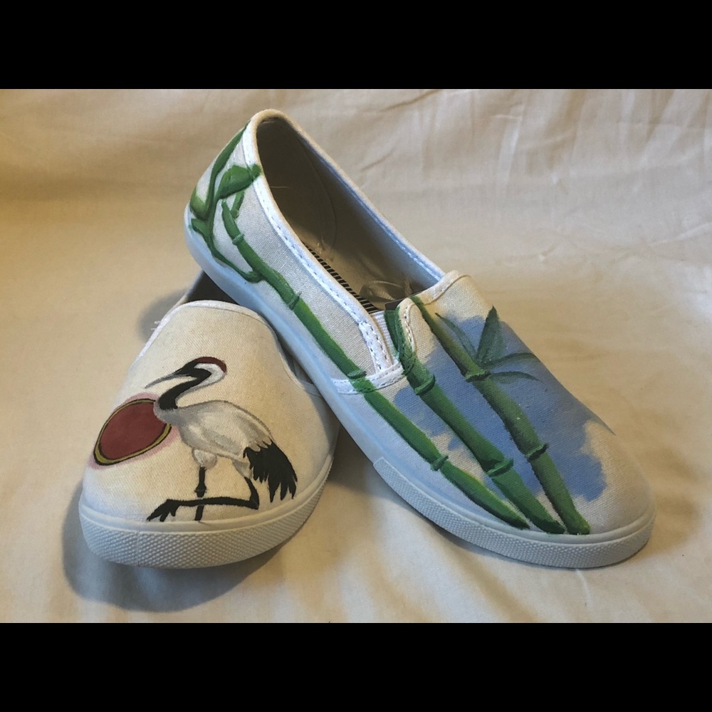 NEW Hand Painted, Size 7 Women’s, Japanese Crane